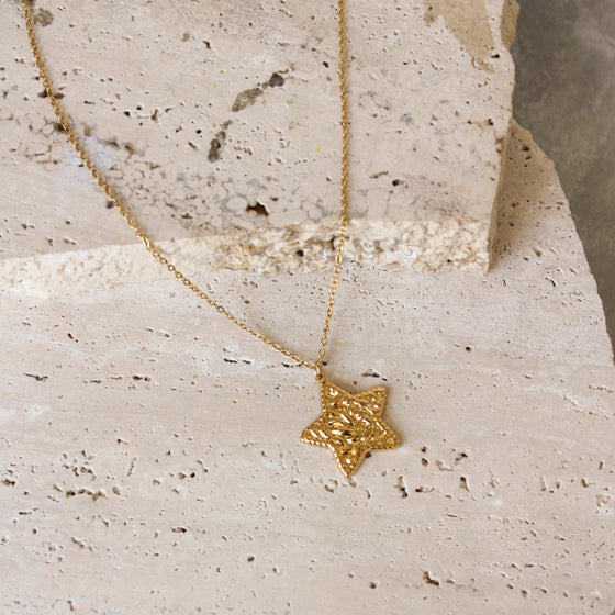 Collar Estrella Texturizada