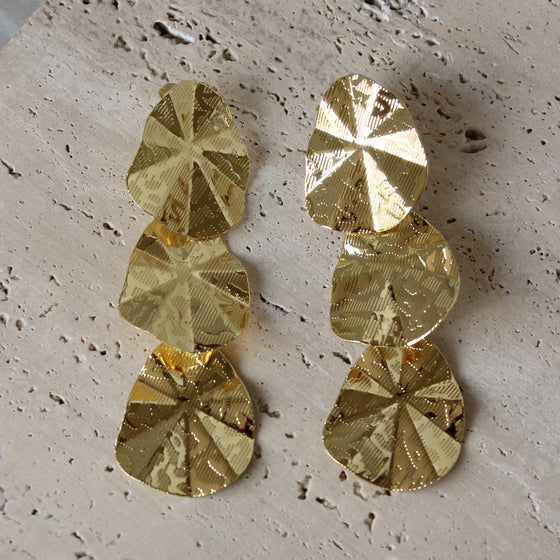 Aretes Tres Círculos Texturizados Largos
