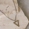 Collar Triangular Hueco