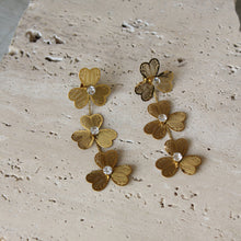  Aretes Largos Flores Delicadas
