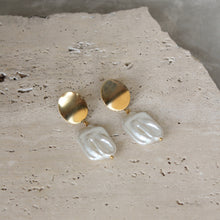  Aretes Perla Cuadrada Colgante