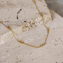  Collar Cuentas Doradas Intercaladas