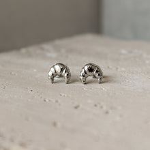  Aretes Mini Croissant Plateado