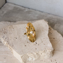  Anillo Ovalado con Perla