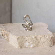  Anillo Geométrico Plateado