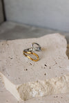 Anillo Entrelazado Hueco Dos Tonos