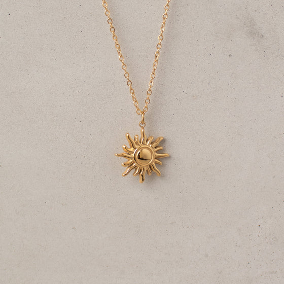 Collar de Sol Dorado