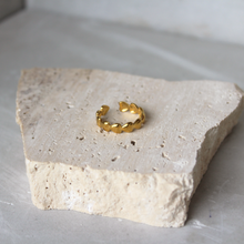  Anillo Corazones Dorado