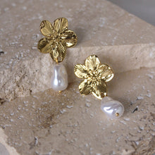  Aretes de Flor con Perla Colgante