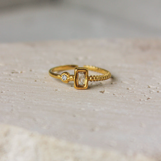 Anillo Súper Delgado Circonia Rectangular