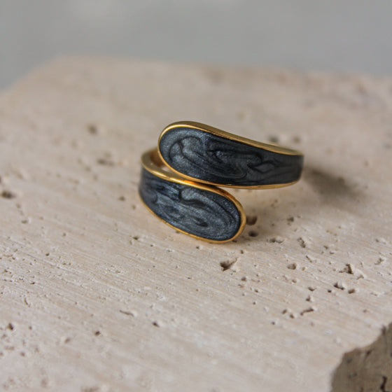 Anillo Entrelazado Negro