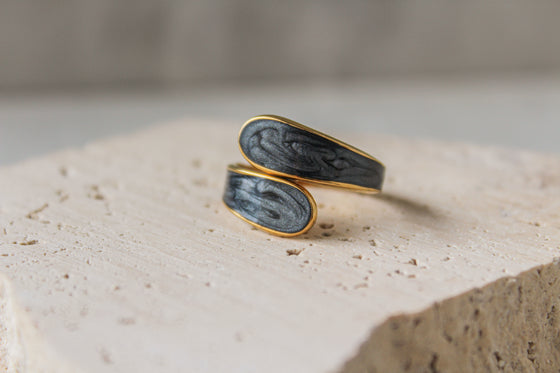 Anillo Entrelazado Negro