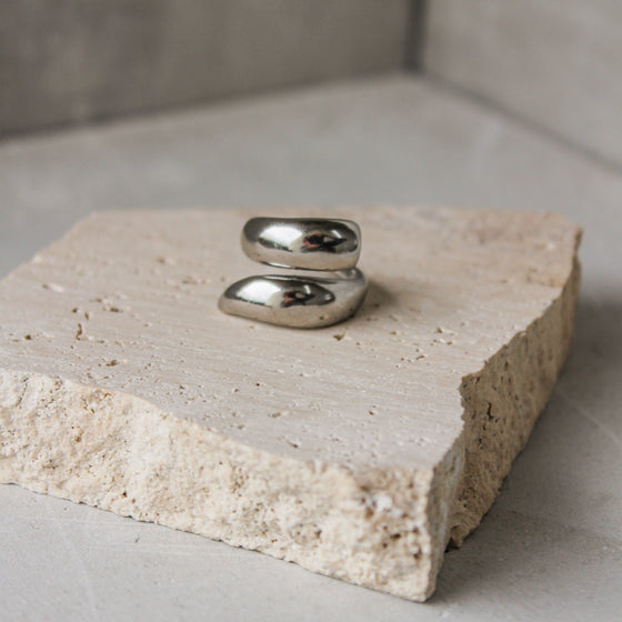 Anillo Entrelazado Plateado
