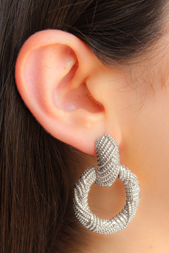 Aretes Eslabón Textura Plateados